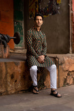 Load image into Gallery viewer, Bottle Green Slim Fit Block Print Kurta
