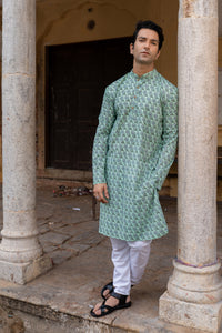 Aqua Slim Fit Block Print Kurta